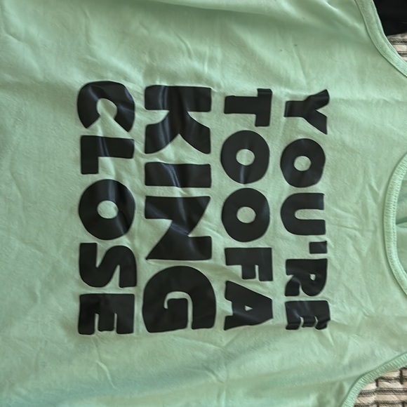 Tank tops - Picture 4 of 5